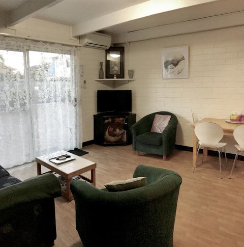Kon Tiki Apartments - Surfers Paradise Gold Coast 11