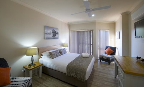 Marty's @ Little Beach - Surfers Paradise Gold Coast 25