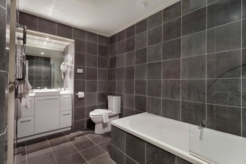 Pure Chalet Thredbo - Surfers Paradise Gold Coast 13