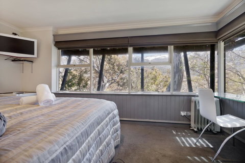 Pure Chalet Thredbo - Surfers Paradise Gold Coast 28