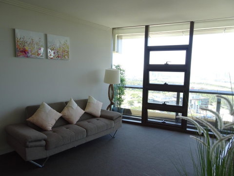 Sydney Olympic Park Apartment - Surfers Paradise Gold Coast 4