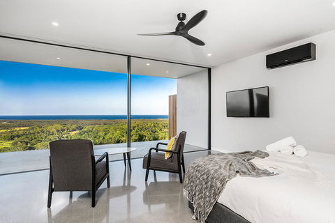 Sundays At Byron - Surfers Paradise Gold Coast 33