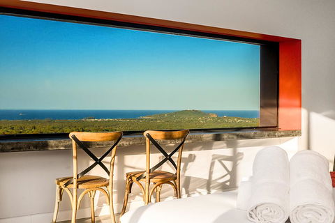 Sundays At Byron - Surfers Paradise Gold Coast 4