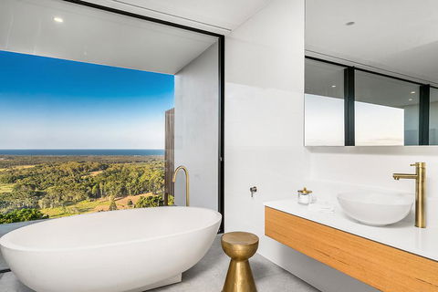 Sundays At Byron - Surfers Paradise Gold Coast 37