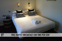 Book Bathurst Accommodation Vacations Surfers Paradise Gold Coast Surfers Paradise Gold Coast