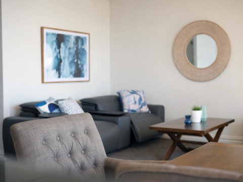 Panoramic Harbour Views And Unbeatable Comfort - Surfers Paradise Gold Coast 10