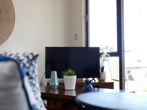 Panoramic Harbour Views And Unbeatable Comfort - Surfers Paradise Gold Coast 11