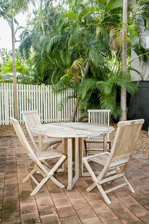 Nightcliff Foreshore Getaway - McKay Gardens - Surfers Paradise Gold Coast 17