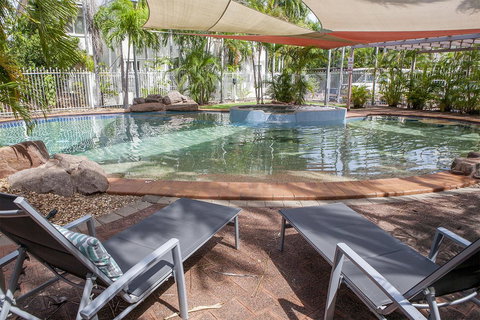 Nightcliff Foreshore Getaway - McKay Gardens - Surfers Paradise Gold Coast 3
