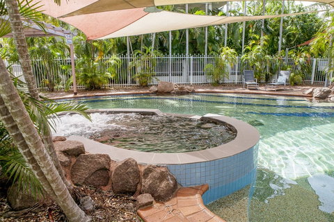 Nightcliff Foreshore Getaway - McKay Gardens - Surfers Paradise Gold Coast 0