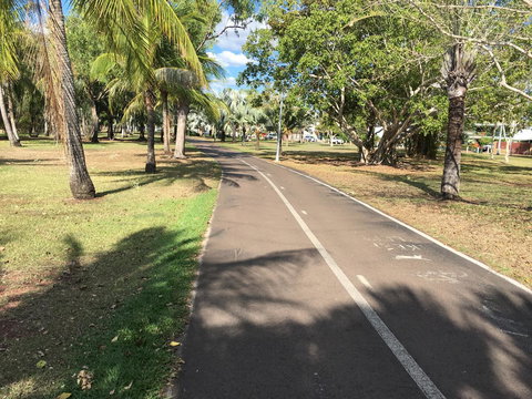Nightcliff Foreshore Getaway - McKay Gardens - Surfers Paradise Gold Coast 37