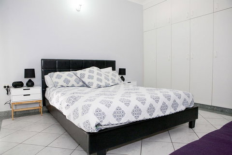 Nightcliff Foreshore Getaway - McKay Gardens - Surfers Paradise Gold Coast 10