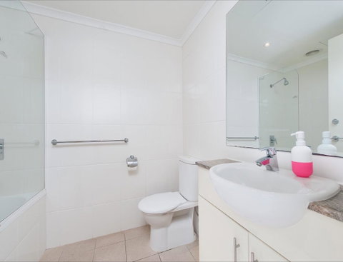 Seaspray Villa 5 - Surfers Paradise Gold Coast 8