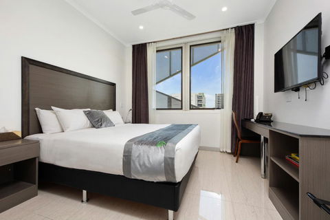 Darwin City Hotel - Surfers Paradise Gold Coast 1