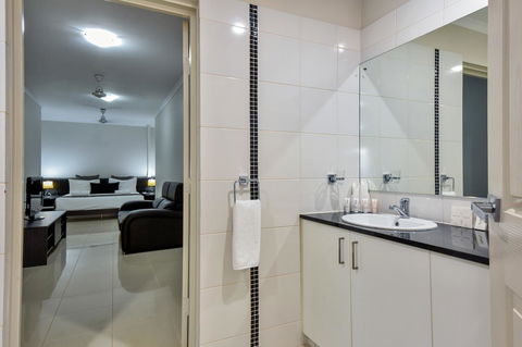 Argus Apartments Darwin - Surfers Paradise Gold Coast 33