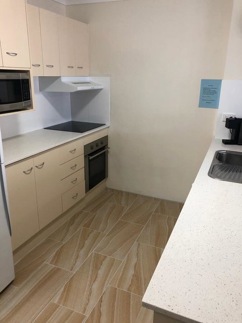 Beaches Serviced Apartments - Surfers Paradise Gold Coast 11