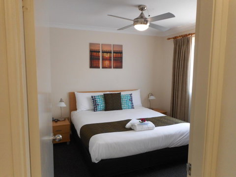 Beaches Serviced Apartments - Surfers Paradise Gold Coast 28