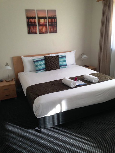 Beaches Serviced Apartments - Surfers Paradise Gold Coast 40