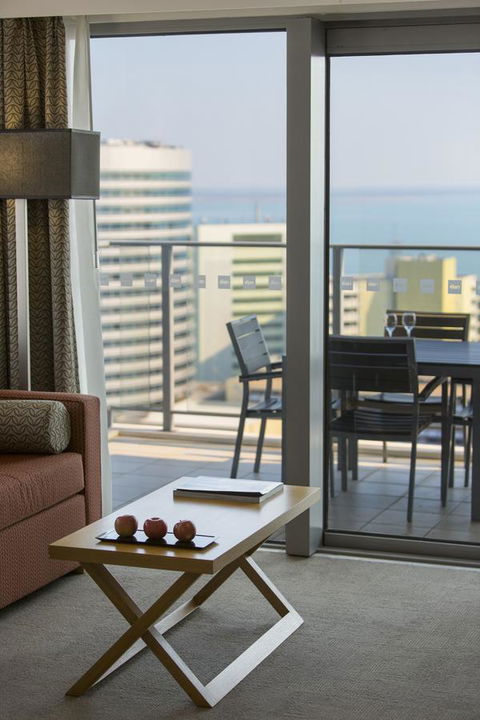 Oaks Darwin Elan Hotel - Surfers Paradise Gold Coast 14