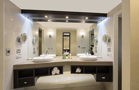 Hilton Darwin - Surfers Paradise Gold Coast 8