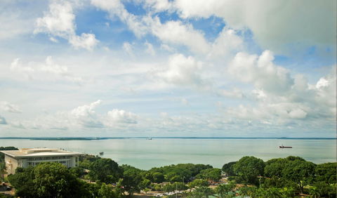 Hilton Darwin - Surfers Paradise Gold Coast 23