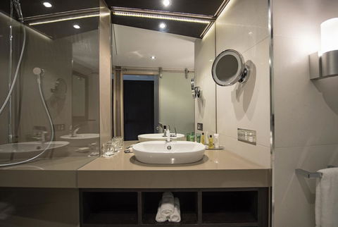 Hilton Darwin - Surfers Paradise Gold Coast 24