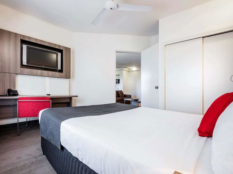 Novotel Darwin CBD - Surfers Paradise Gold Coast 31