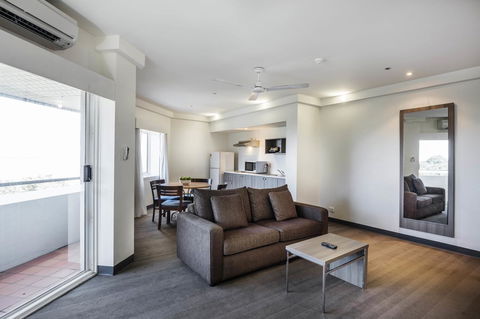 Novotel Darwin CBD - Surfers Paradise Gold Coast 6