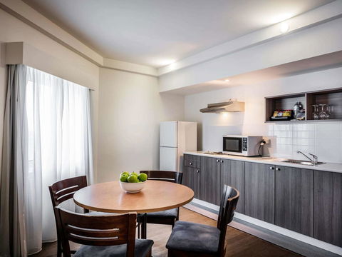 Novotel Darwin CBD - Surfers Paradise Gold Coast 32