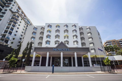 Novotel Darwin CBD - Surfers Paradise Gold Coast 10