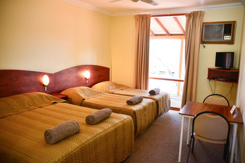 Erldunda Desert Oaks Resort - Surfers Paradise Gold Coast 37