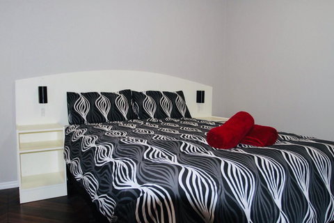 Erldunda Desert Oaks Resort - Surfers Paradise Gold Coast 5