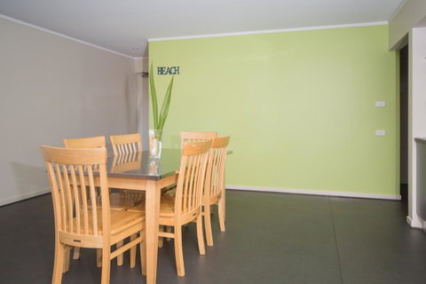 Corrigans Cove - Surfers Paradise Gold Coast 11