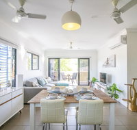 ZEN QUARTERS - The NOMADS PAD Near Nightcliff Markets  Sunset Foreshore - Surfers Paradise Gold Coast