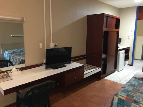 Winnellie Hotel Motel - Surfers Paradise Gold Coast 13