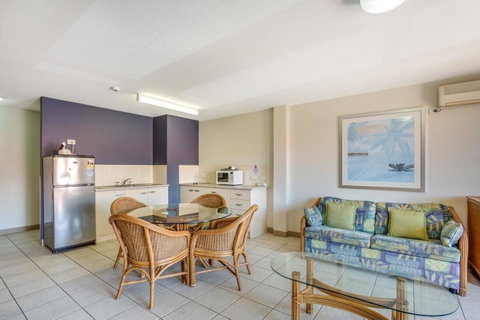 Nelson Bay Breeze - Surfers Paradise Gold Coast 26