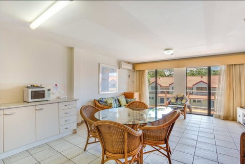 Nelson Bay Breeze - Surfers Paradise Gold Coast 24