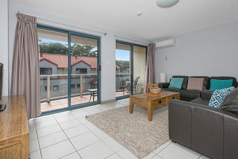 Nelson Bay Breeze - Surfers Paradise Gold Coast 11