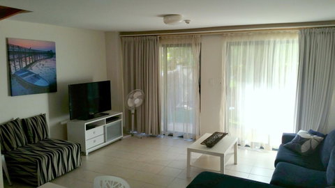 Nelson Bay Breeze - Surfers Paradise Gold Coast 7