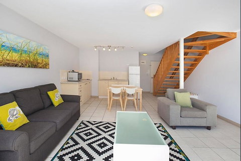 Nelson Bay Breeze - Surfers Paradise Gold Coast 18