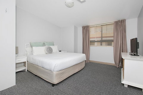 Nelson Bay Breeze - Surfers Paradise Gold Coast 14