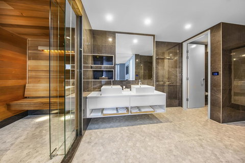 Canberra Rex Hotel - Surfers Paradise Gold Coast 14