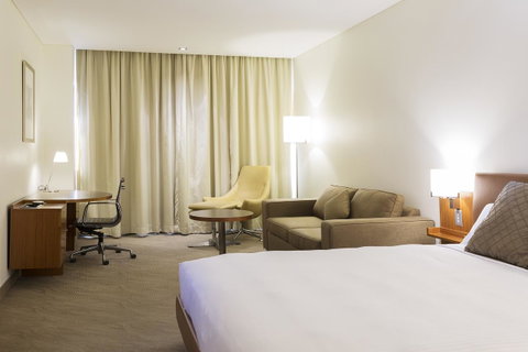Novotel Canberra - Surfers Paradise Gold Coast 33