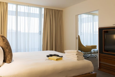 Novotel Canberra - Surfers Paradise Gold Coast 40