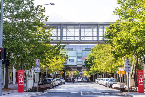 Highgate Executive Apartment City Walk Canberra - Surfers Paradise Gold Coast 36