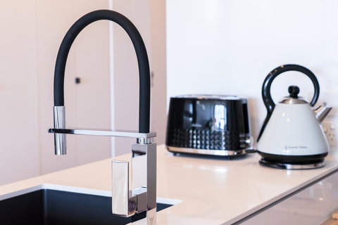 Highgate Executive Apartment City Walk Canberra - Surfers Paradise Gold Coast 7