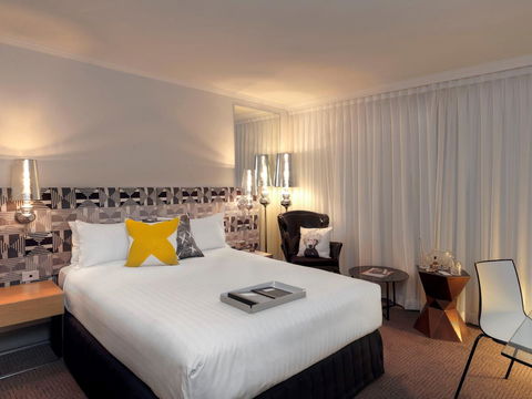 QT Canberra - Surfers Paradise Gold Coast 22