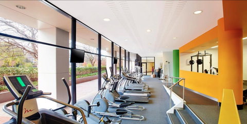 Crowne Plaza Canberra, An IHG Hotel - Surfers Paradise Gold Coast 6