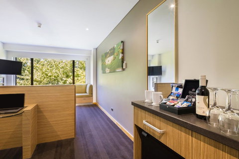 Crowne Plaza Canberra, An IHG Hotel - Surfers Paradise Gold Coast 42
