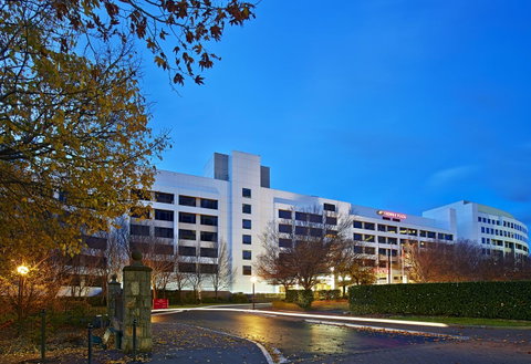 Crowne Plaza Canberra, An IHG Hotel - Surfers Paradise Gold Coast 1